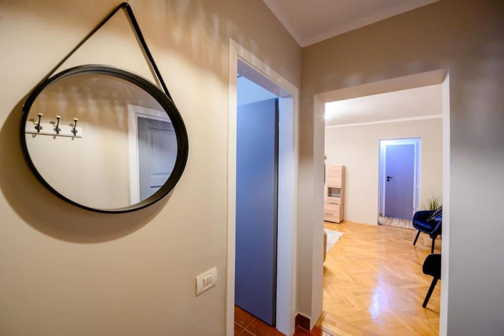 Apartamento Smiling Heaven Bucarest Exterior foto